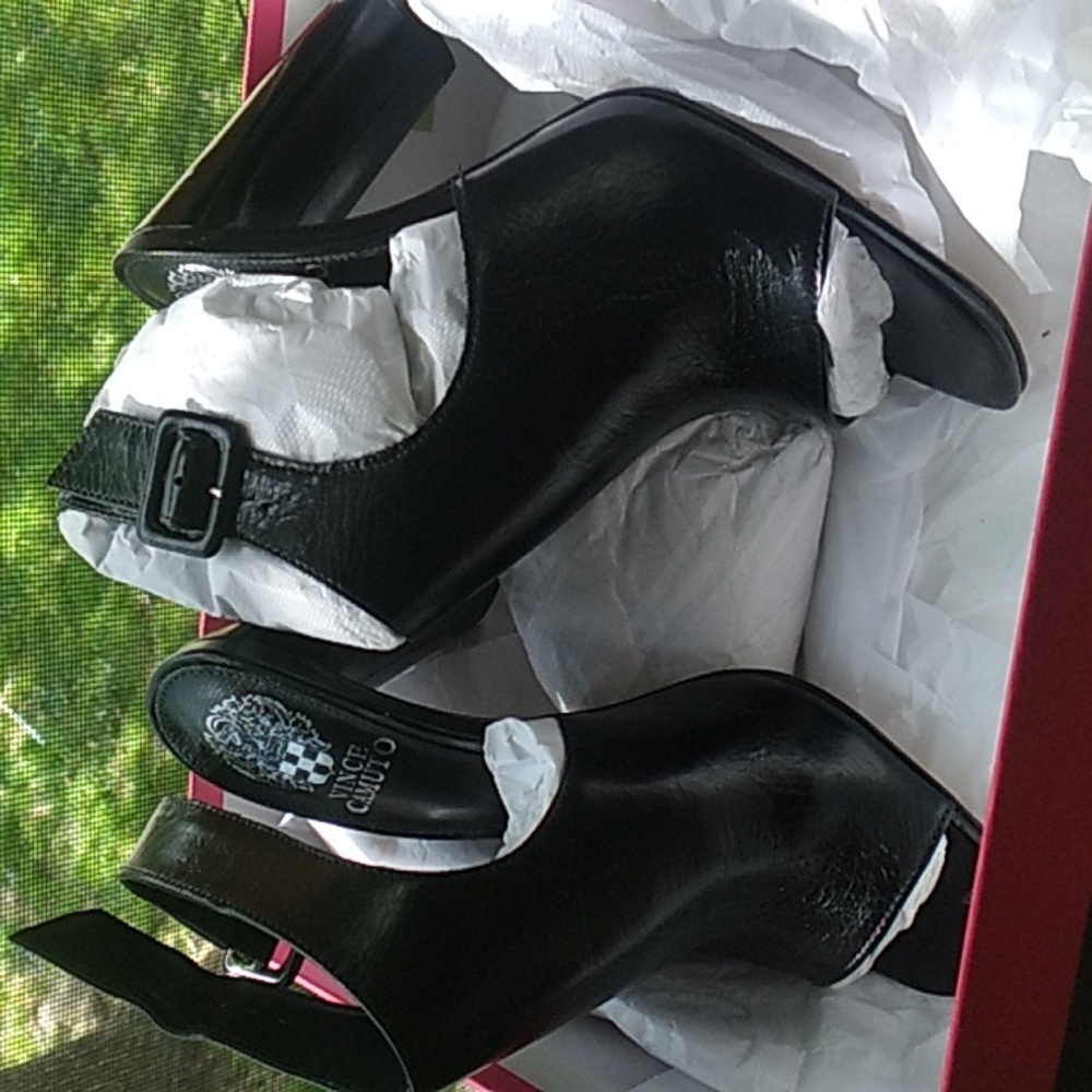 Vince Camuto Black High Heel Peep-Toe Shoes - Picture 7 of 10